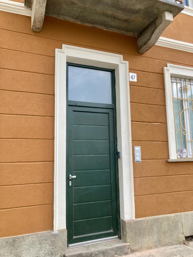 Palazzo Proietti Bilo 2 Apartment Biella Luaran gambar