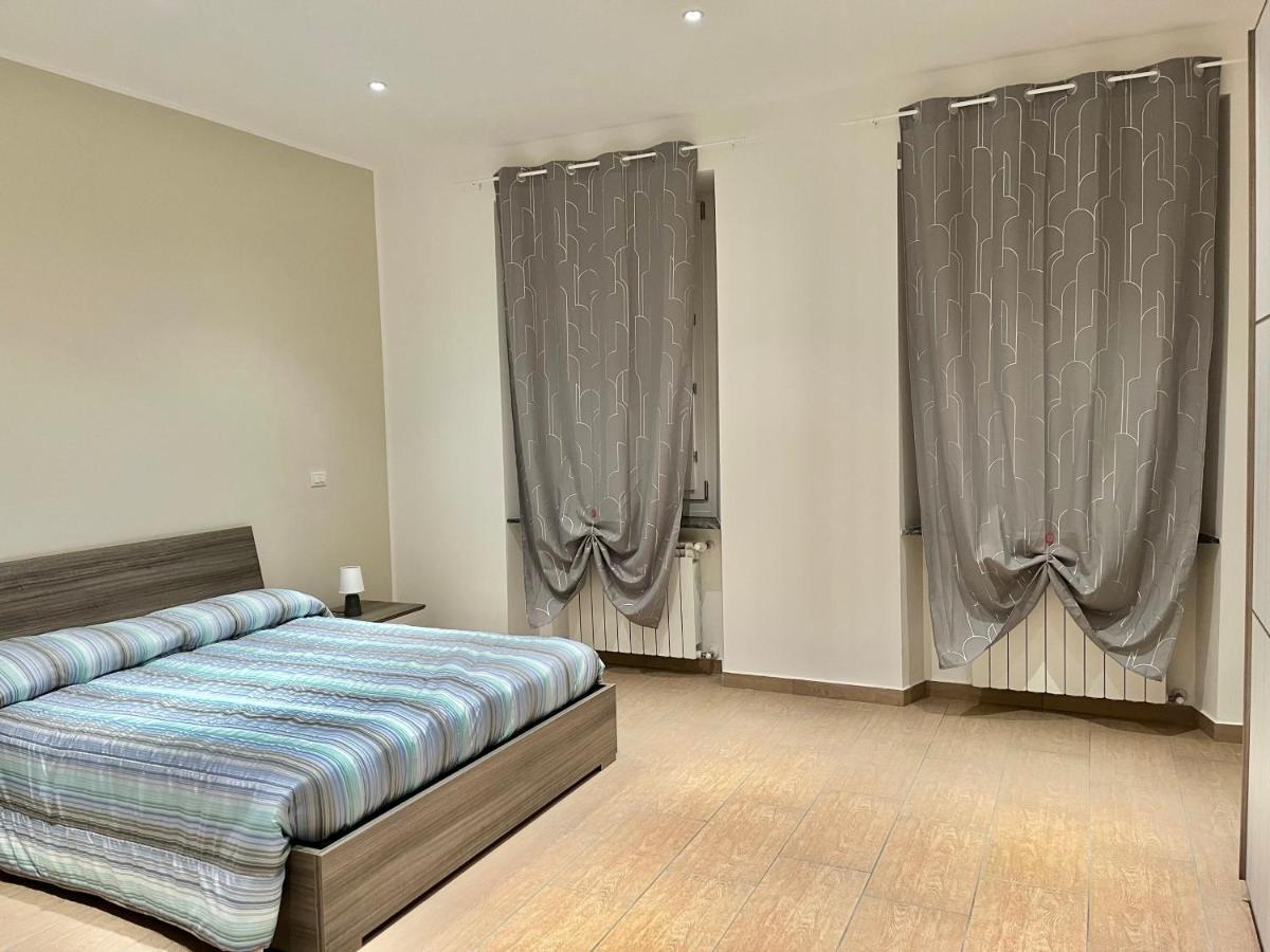 Palazzo Proietti Bilo 2 Apartment Biella Luaran gambar