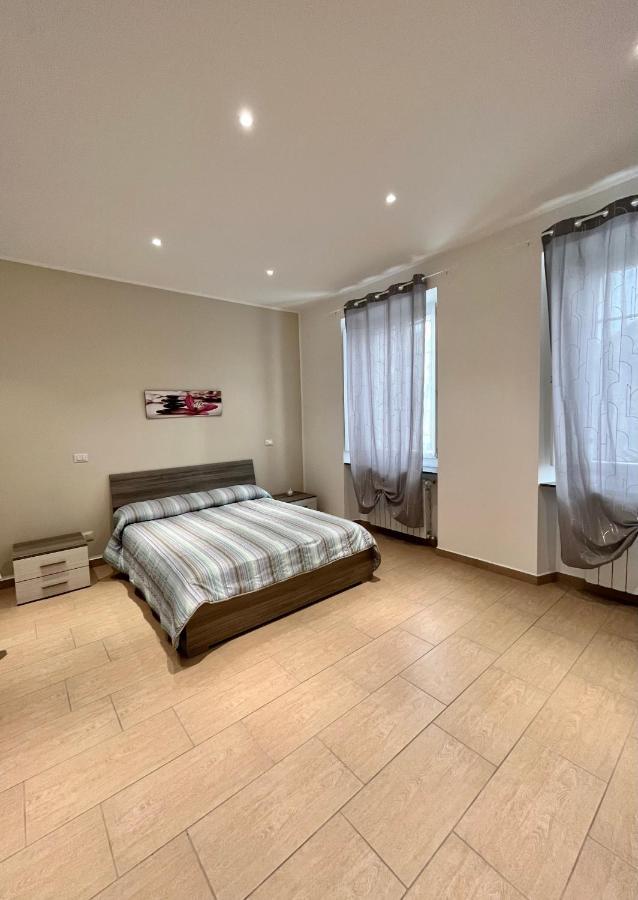 Palazzo Proietti Bilo 2 Apartment Biella Luaran gambar