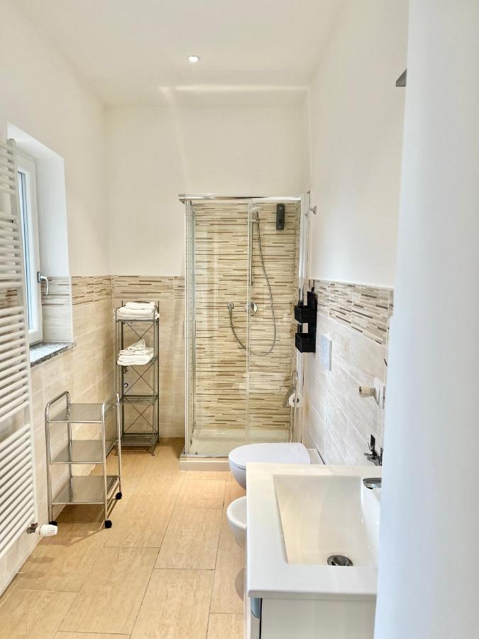 Palazzo Proietti Bilo 2 Apartment Biella Luaran gambar